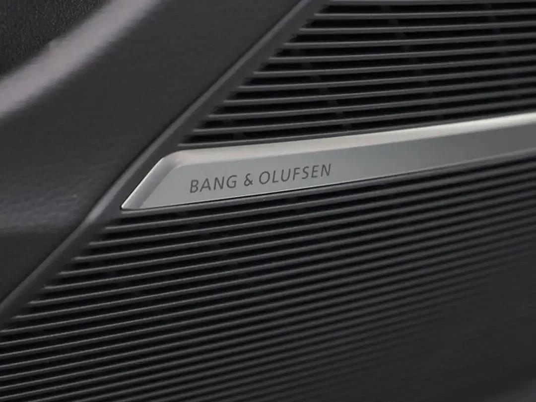 Audi Q8 - Thumbnail 13