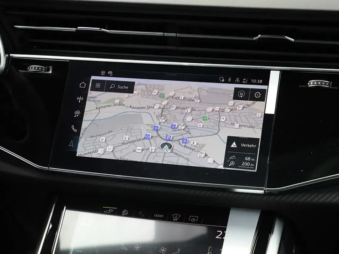 Audi Q8 - Thumbnail 6