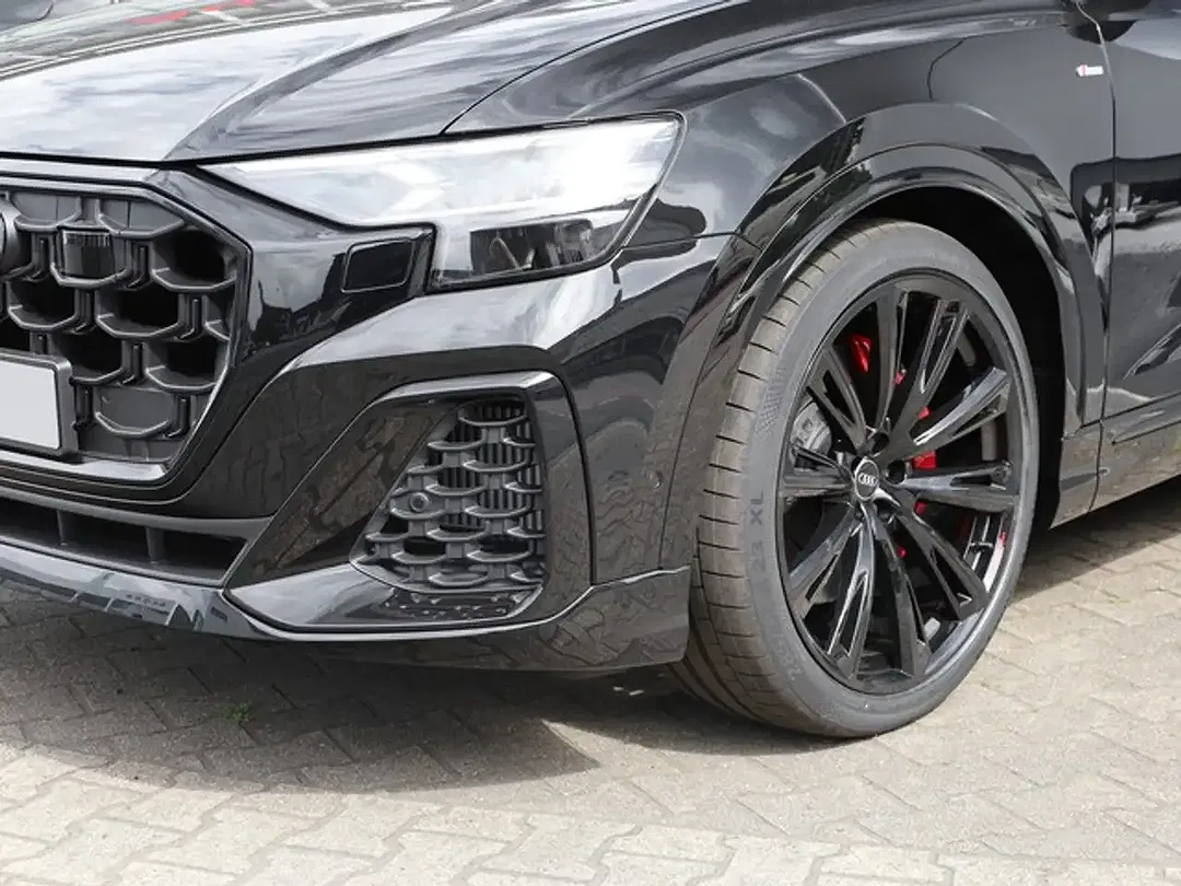 Audi Q8 - Thumbnail 8
