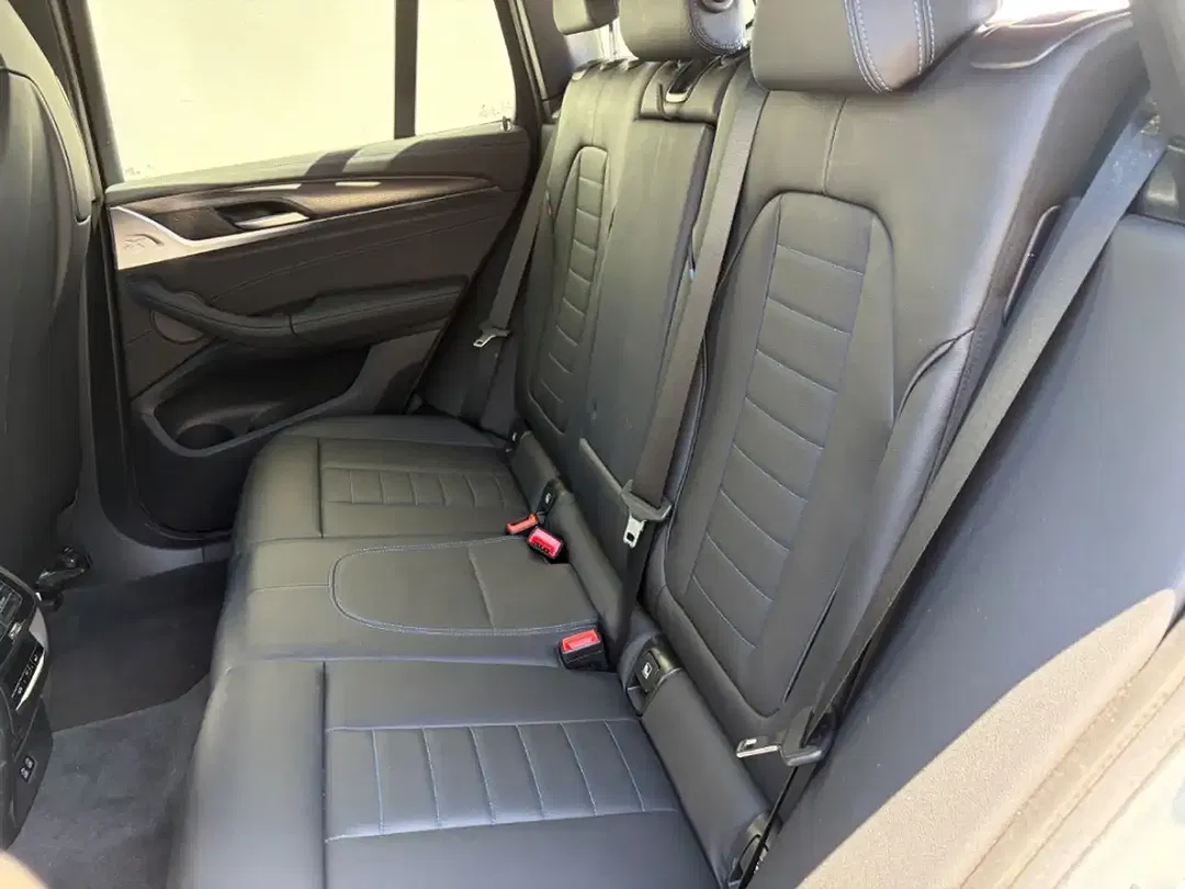 BMW X3 - Thumbnail 10