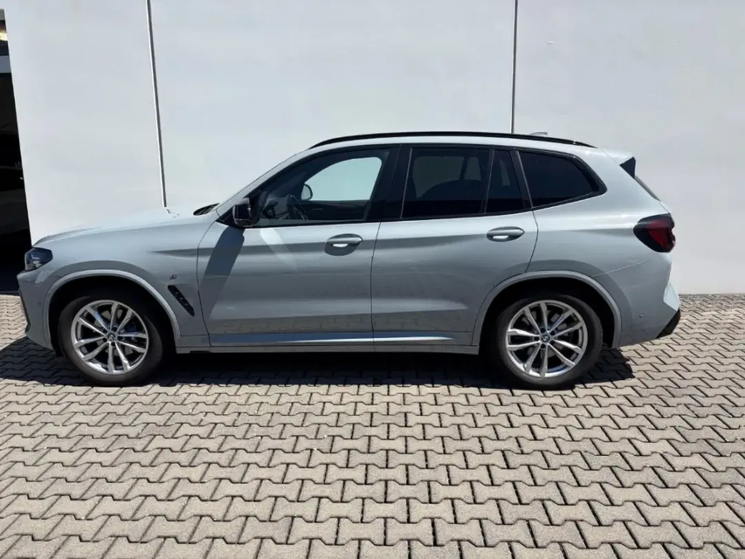 BMW X3 - Thumbnail 3
