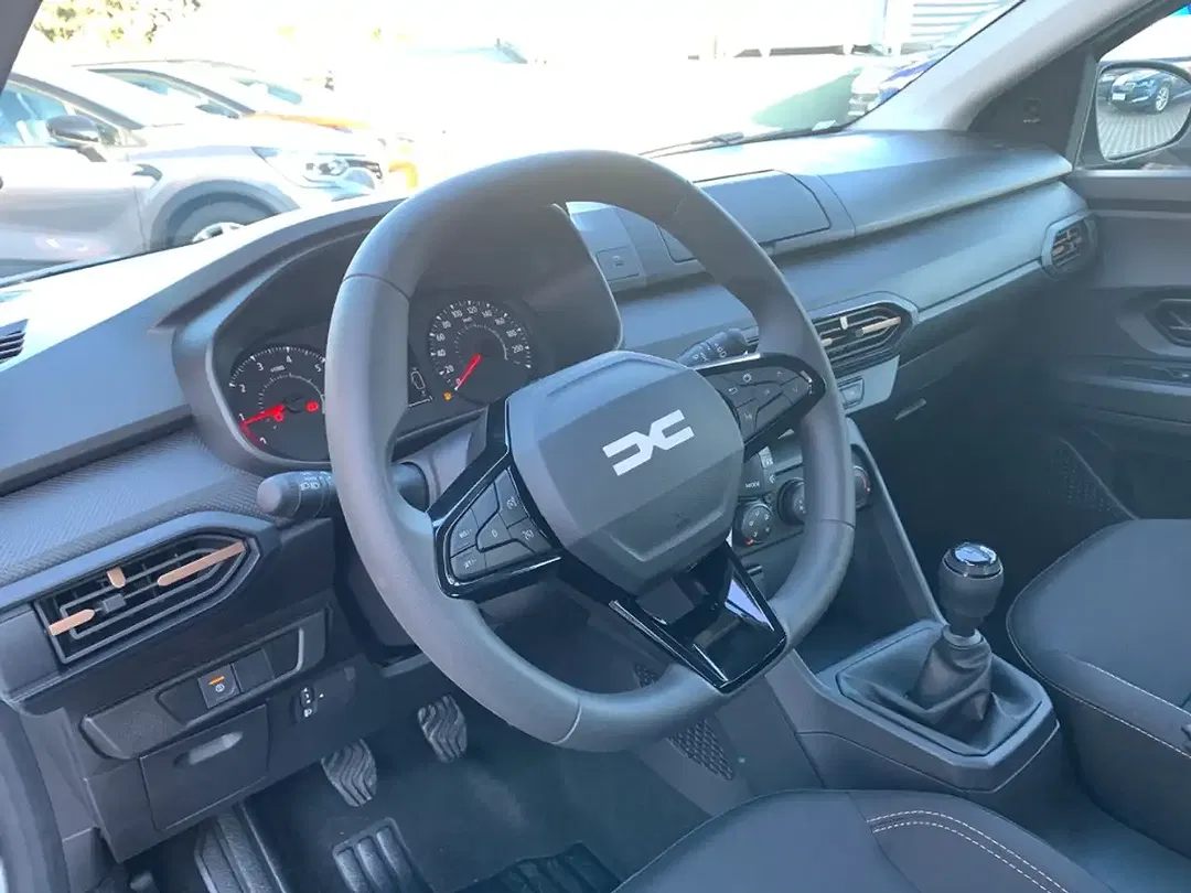 Dacia Sandero - Thumbnail 10