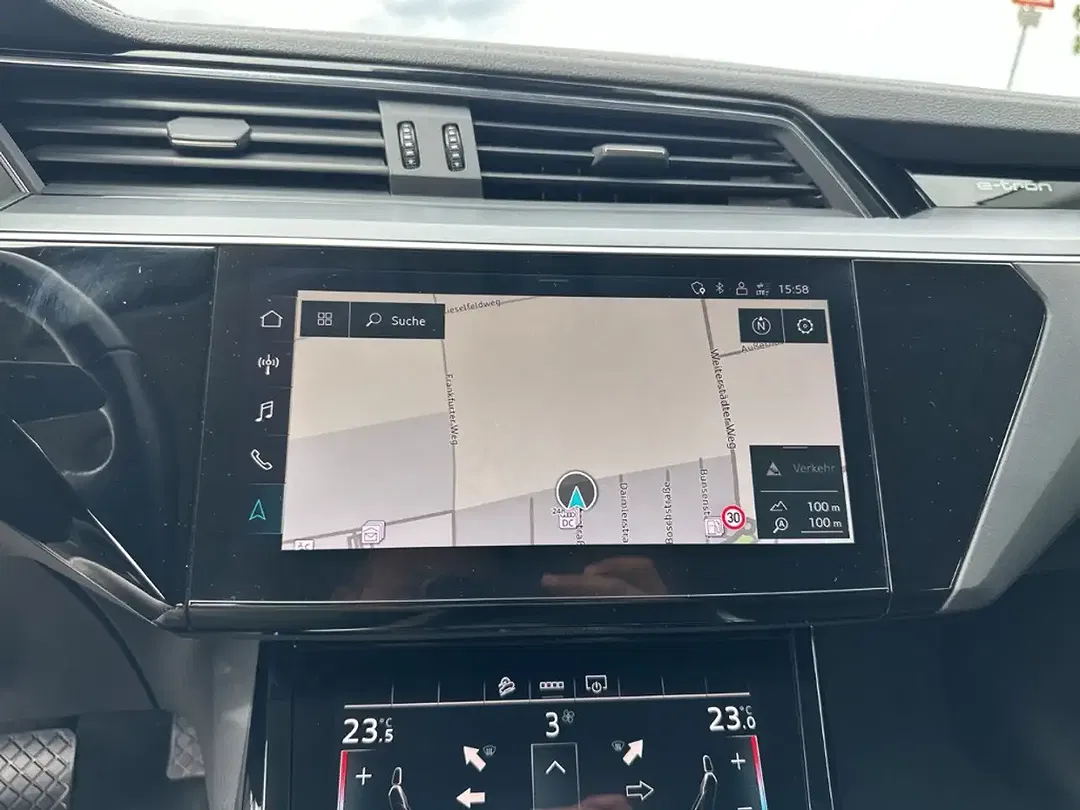 Audi e-tron - Thumbnail 14