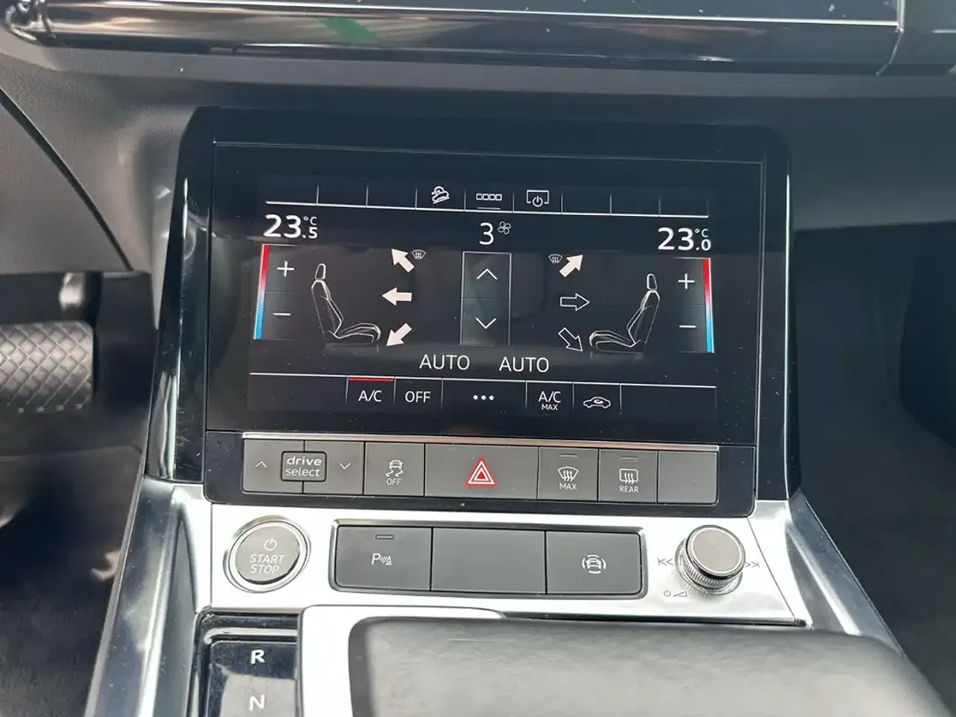 Audi e-tron - Thumbnail 15