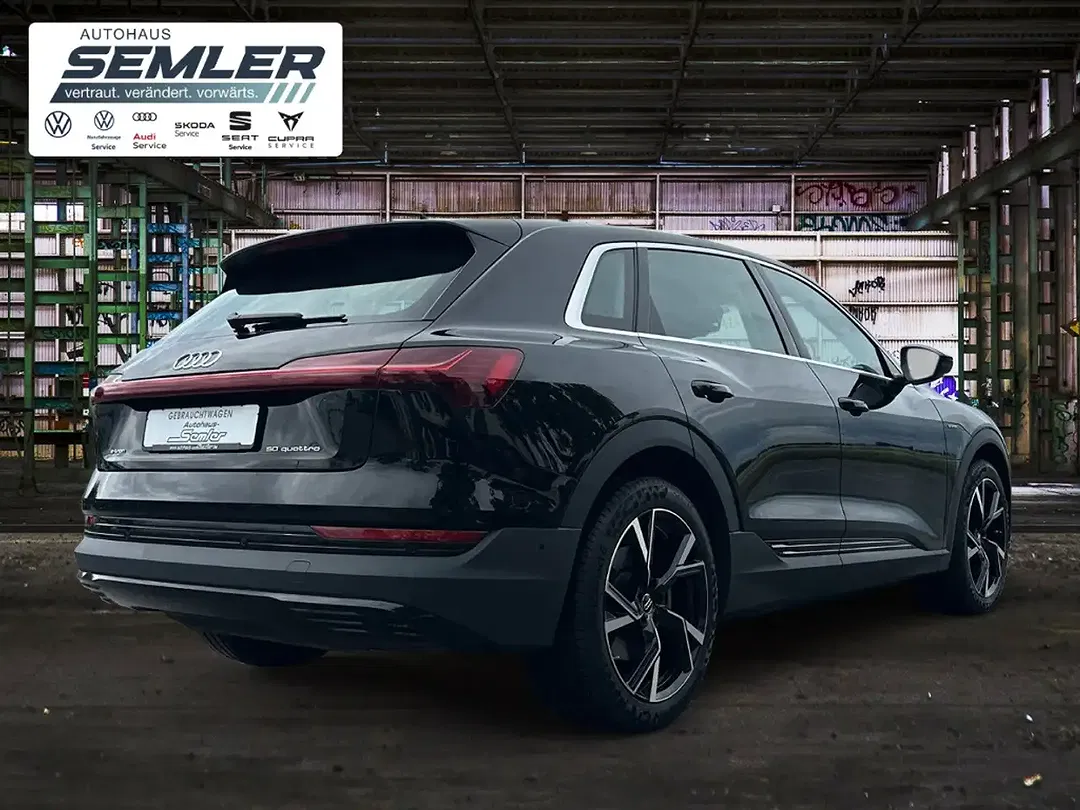 Audi e-tron - Thumbnail 4
