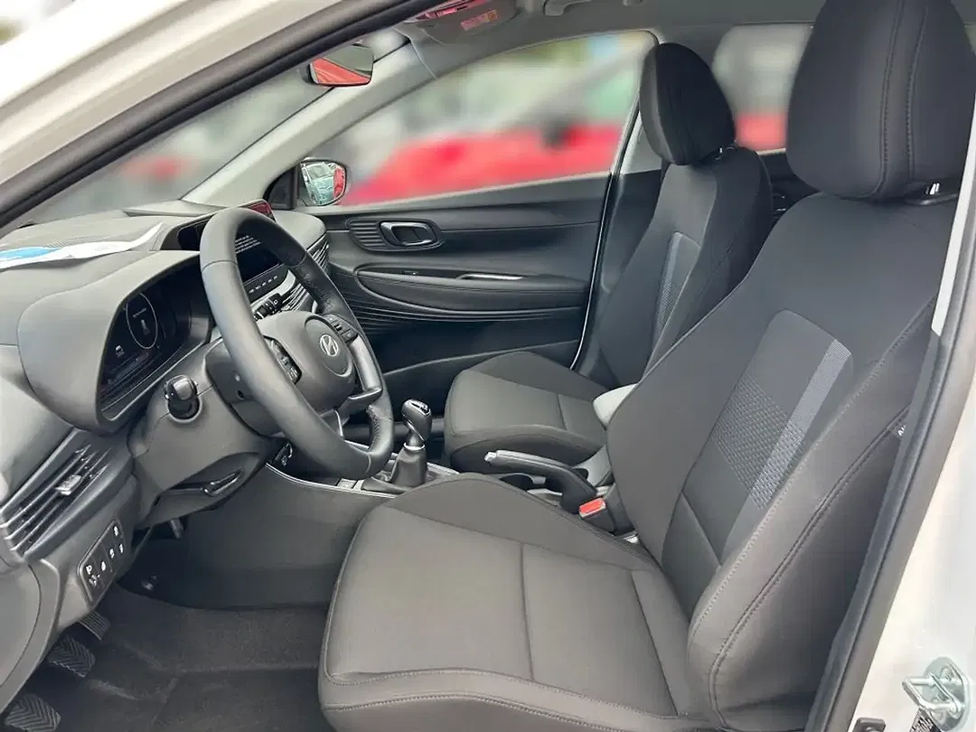 Hyundai i20 - Thumbnail 7