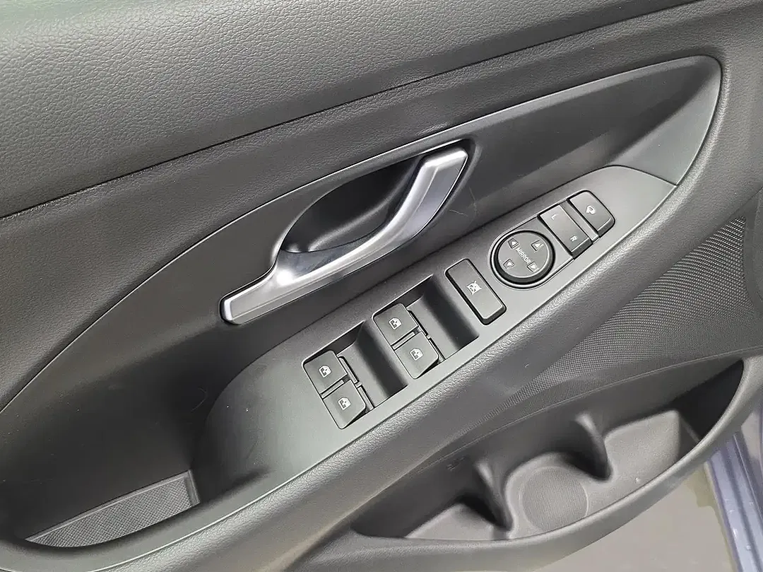 Hyundai i30 - Thumbnail 15