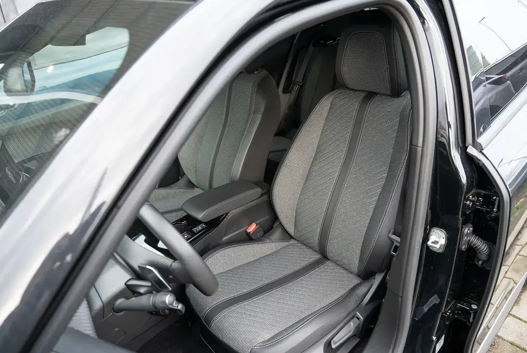 Peugeot 2008 - Thumbnail 6