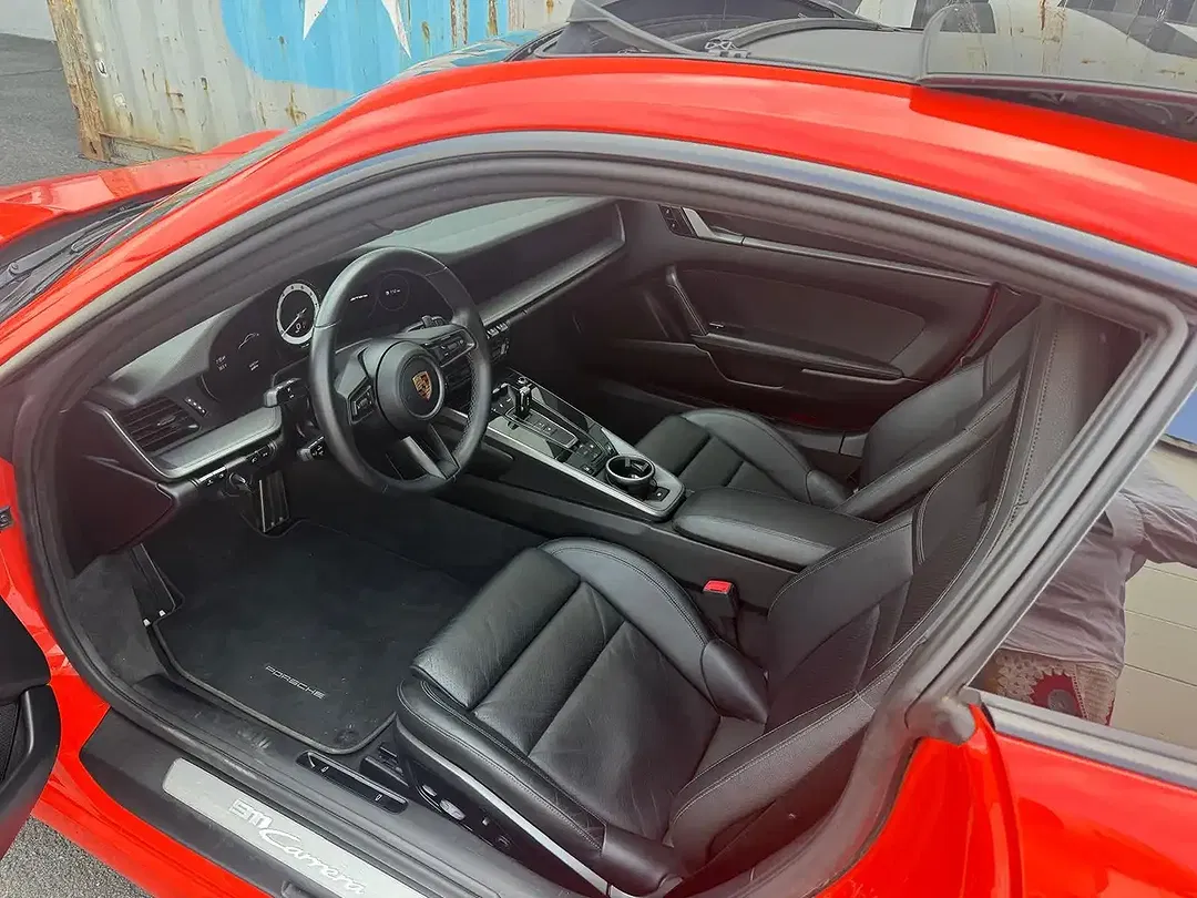 Porsche 992 - Thumbnail 10