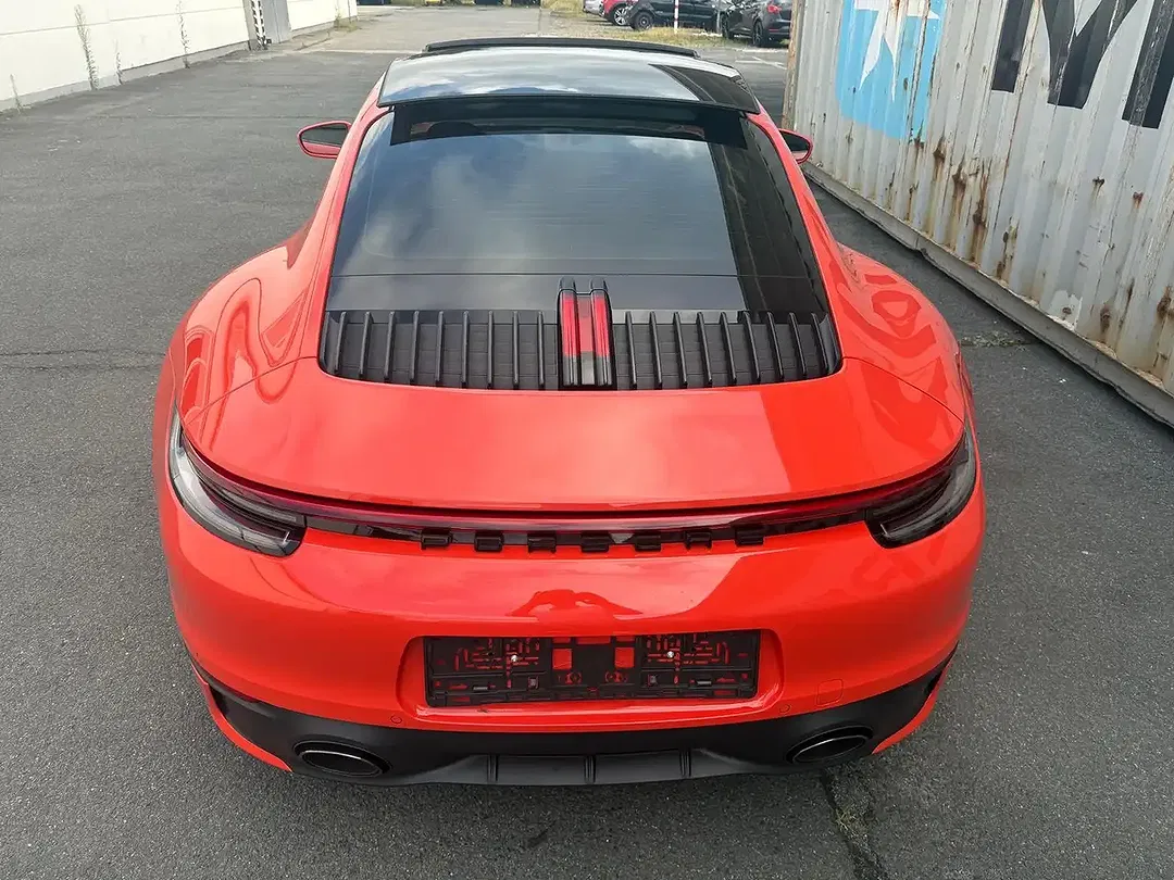 Porsche 992 - Thumbnail 16