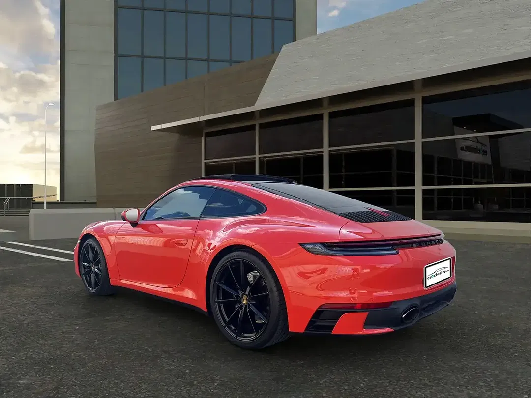 Porsche 992 - Thumbnail 3