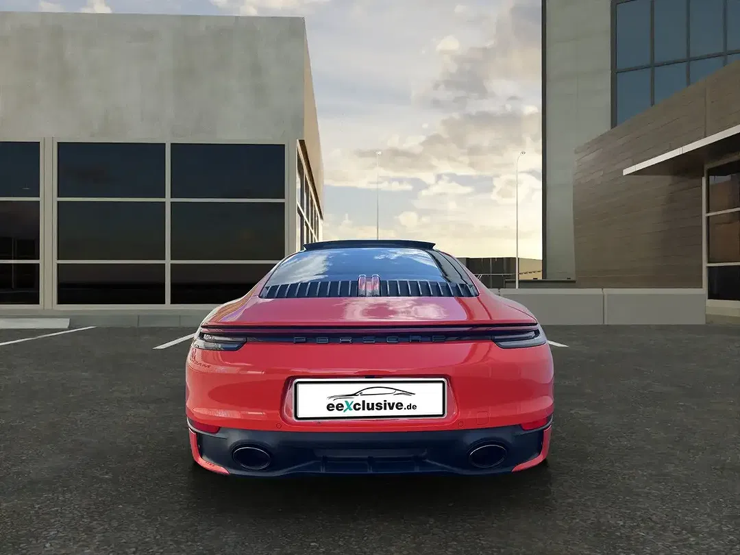 Porsche 992 - Thumbnail 5