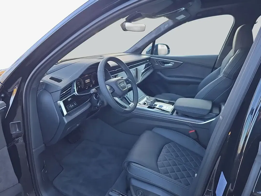 Audi Q7 - Thumbnail 10