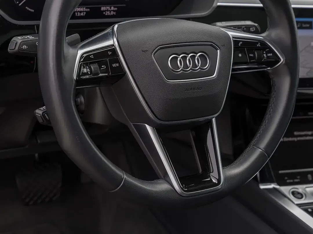 Audi e-tron - Thumbnail 10