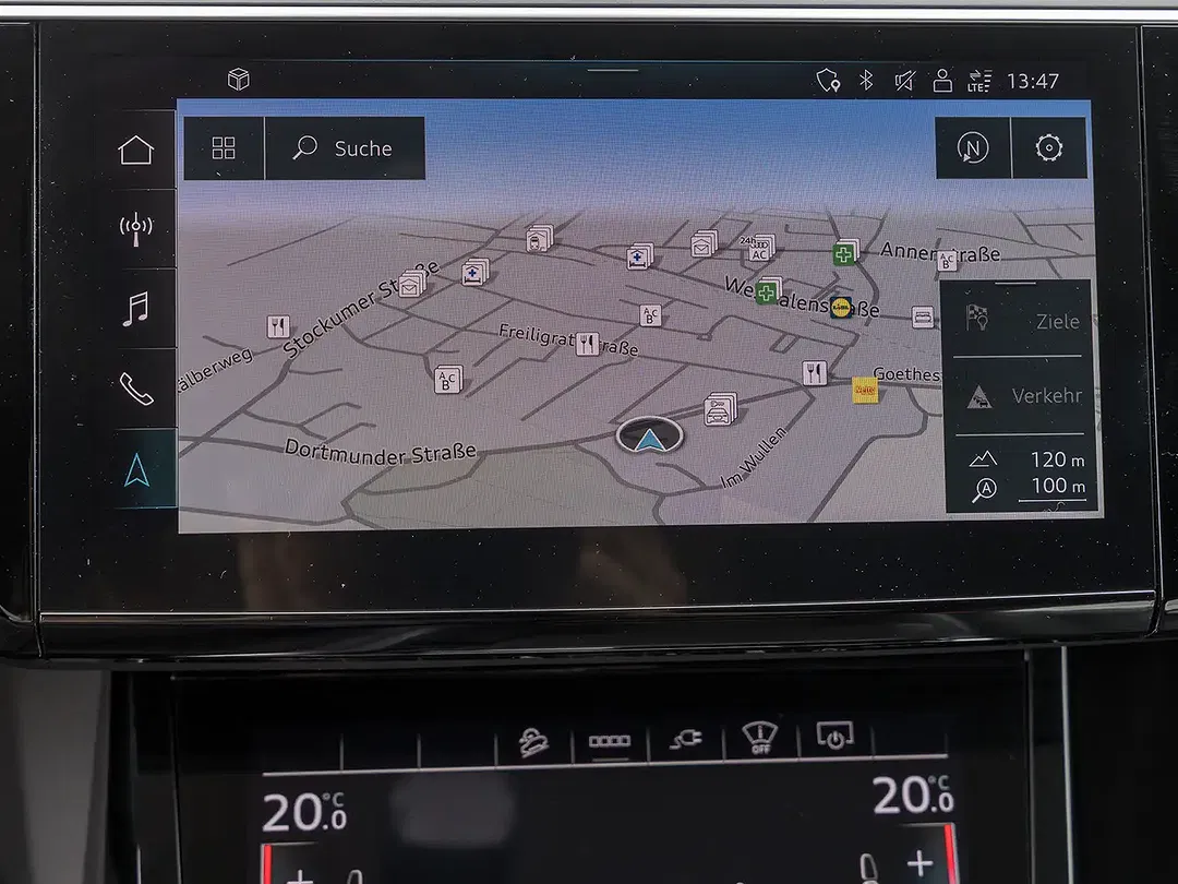 Audi e-tron - Thumbnail 12