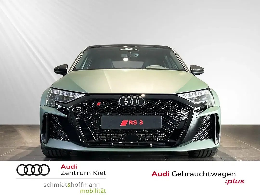 Audi RS3 - Thumbnail 2