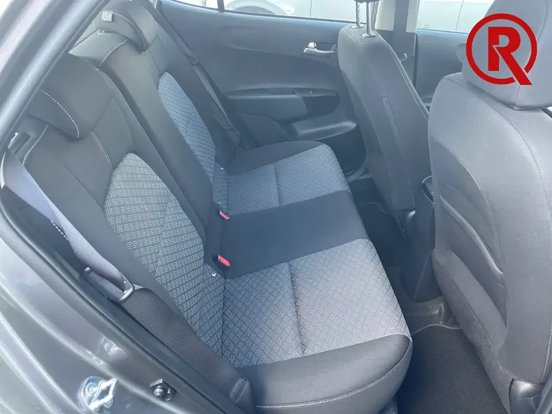 Kia Picanto - Thumbnail 9