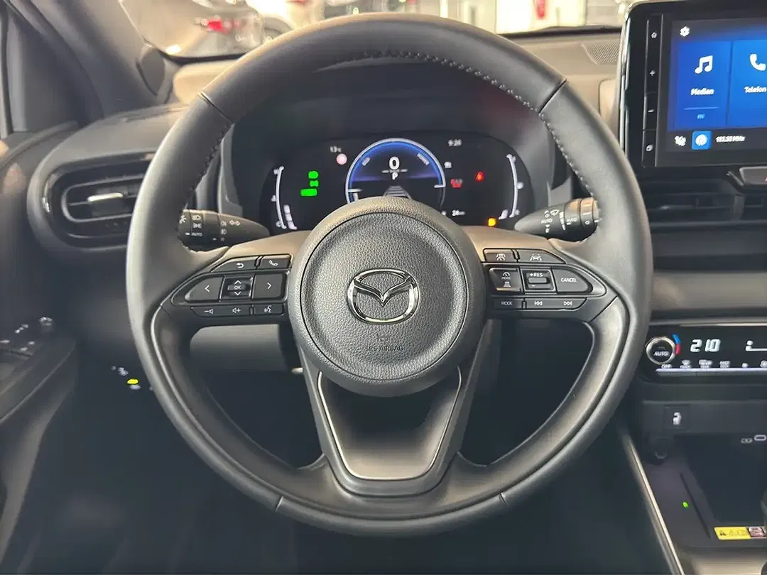 Mazda 2 - Thumbnail 6