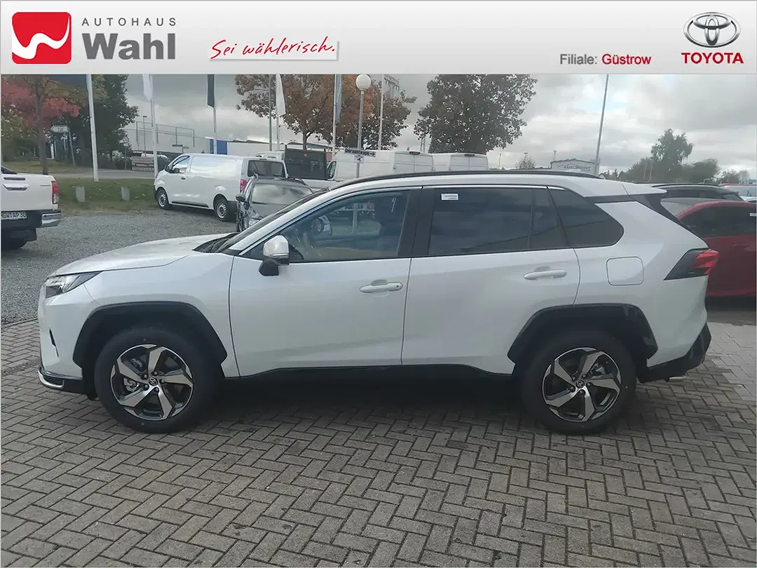 Toyota RAV 4 - Thumbnail 3