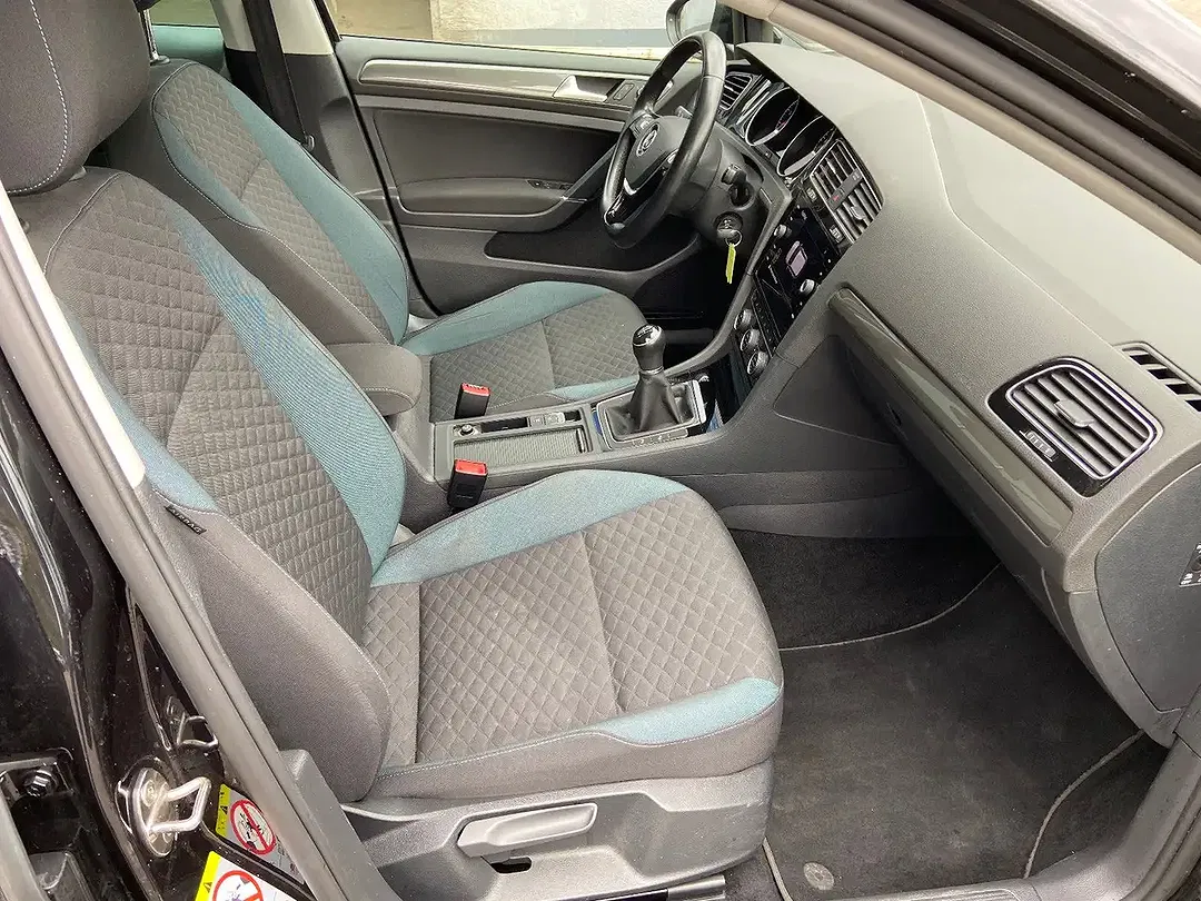 Volkswagen Golf - Thumbnail 12
