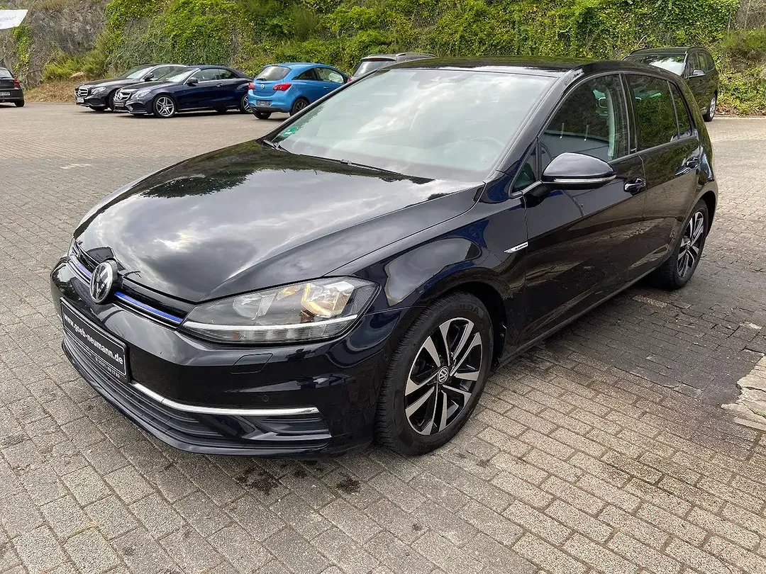 Volkswagen Golf - Thumbnail 3