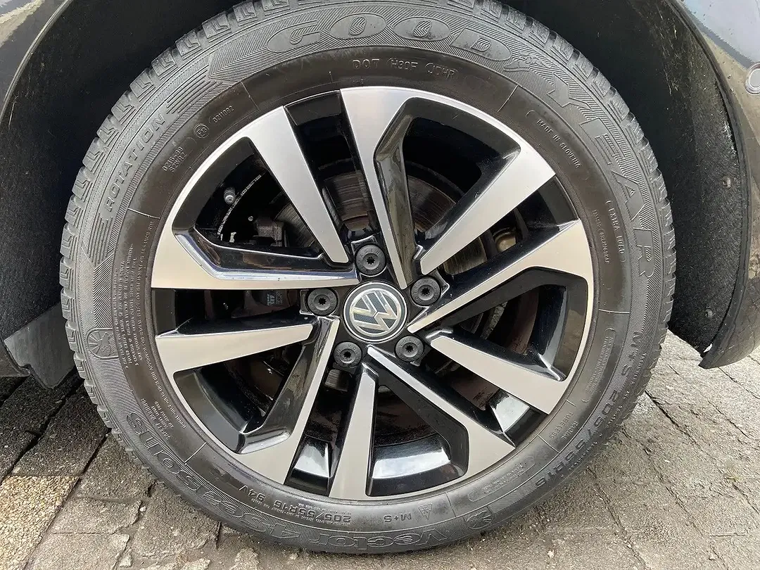 Volkswagen Golf - Thumbnail 7