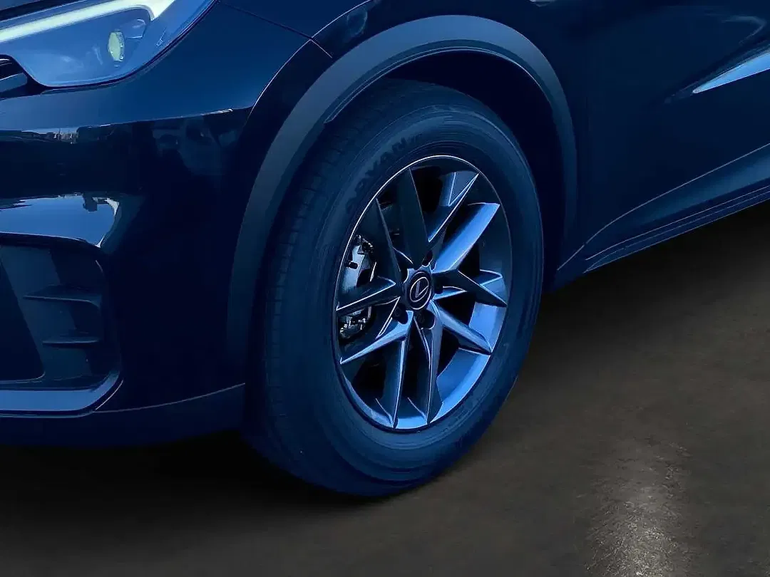 Lexus LBX - Thumbnail 7