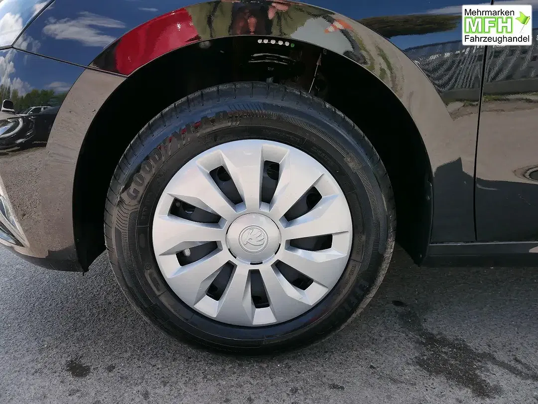Skoda Fabia - Thumbnail 3
