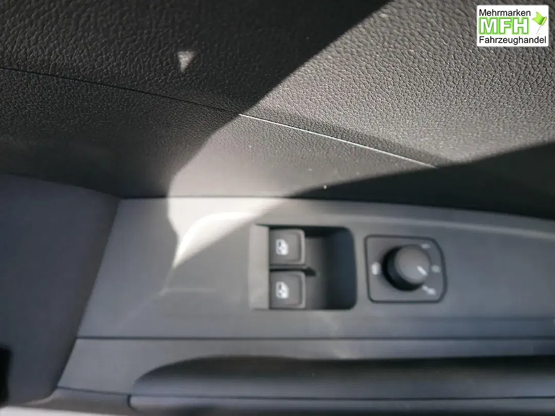 Skoda Fabia - Thumbnail 9