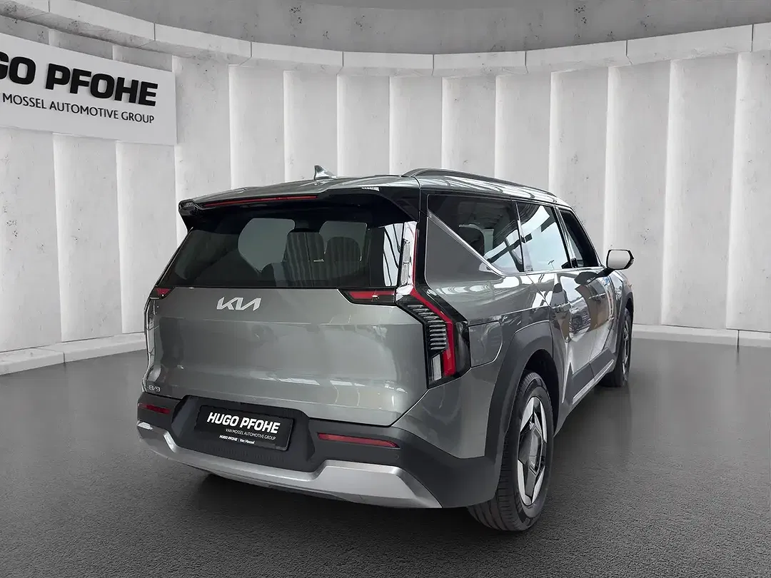 Kia EV9 - Thumbnail 5