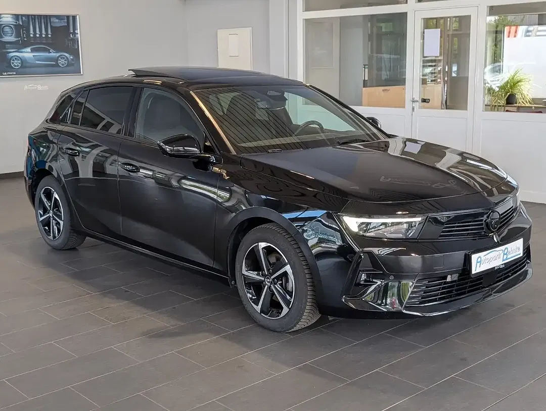 Opel Astra - Thumbnail 1