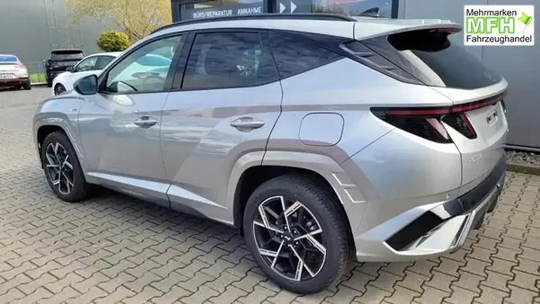 Hyundai TUCSON - Thumbnail 3