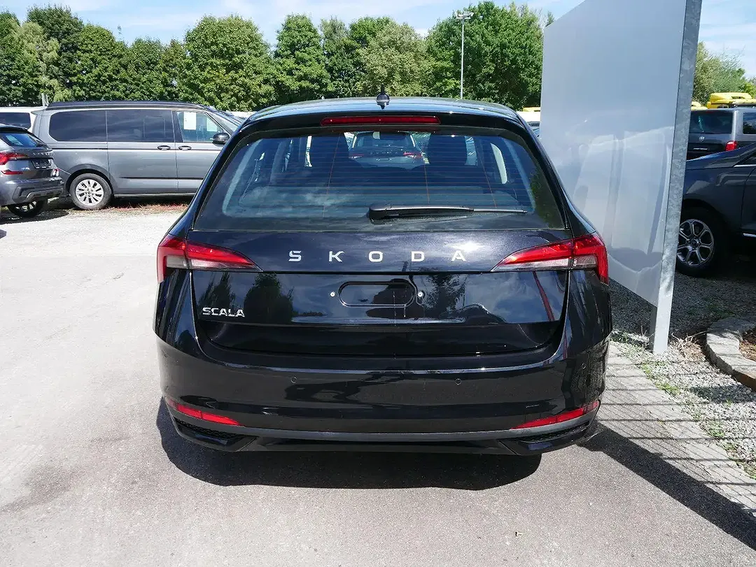 Skoda Scala - Thumbnail 3