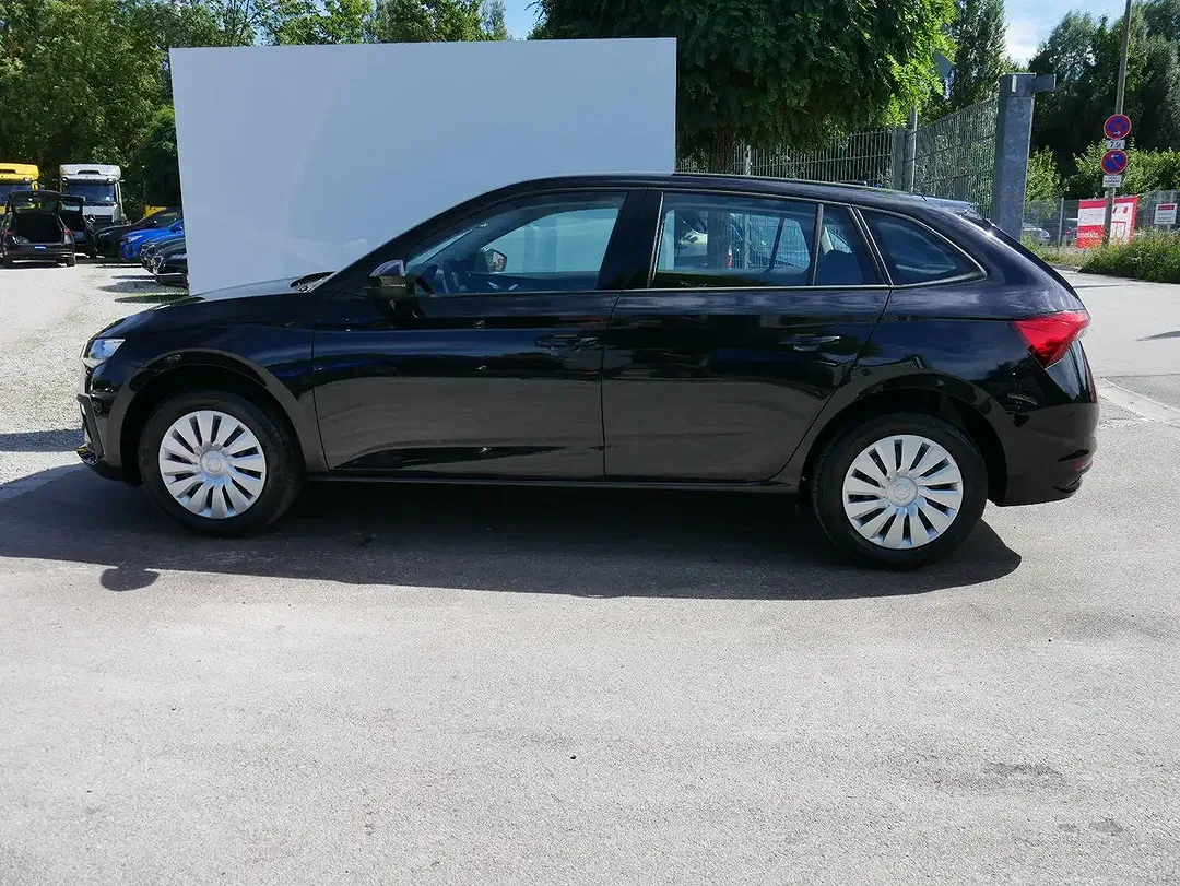 Skoda Scala - Thumbnail 5