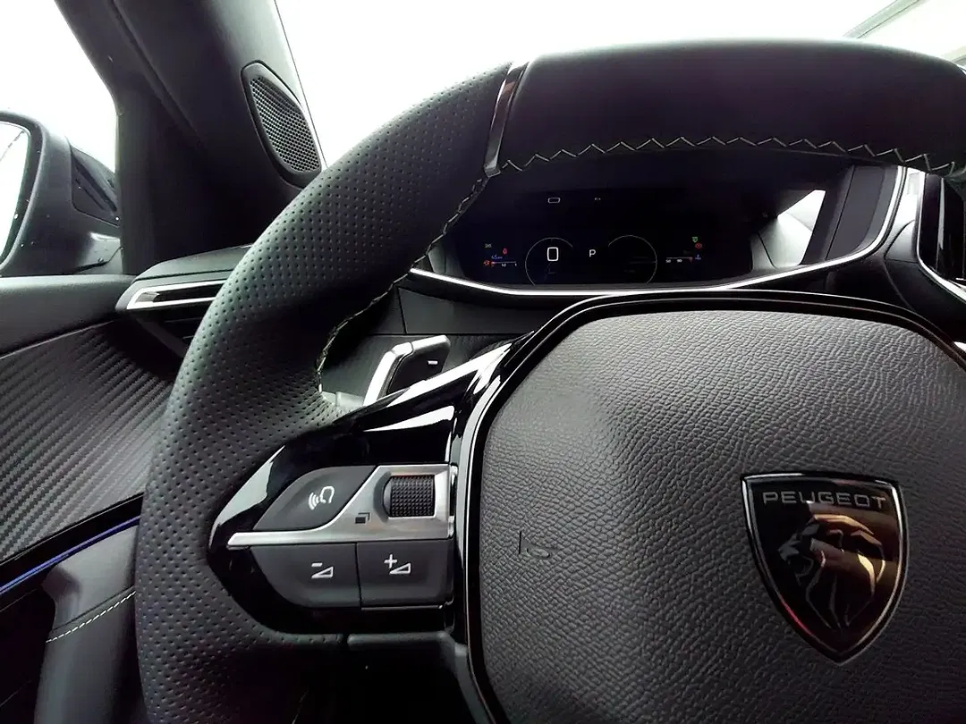 Peugeot 2008 - Thumbnail 12