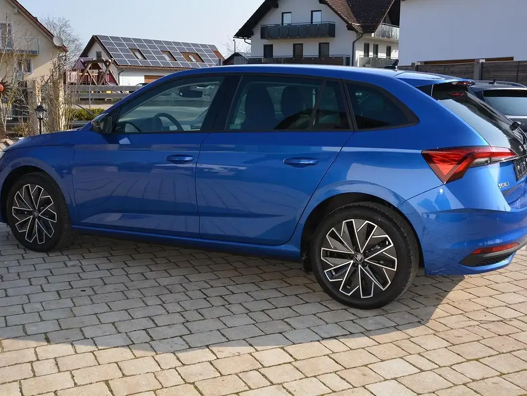 Skoda Scala - Thumbnail 3