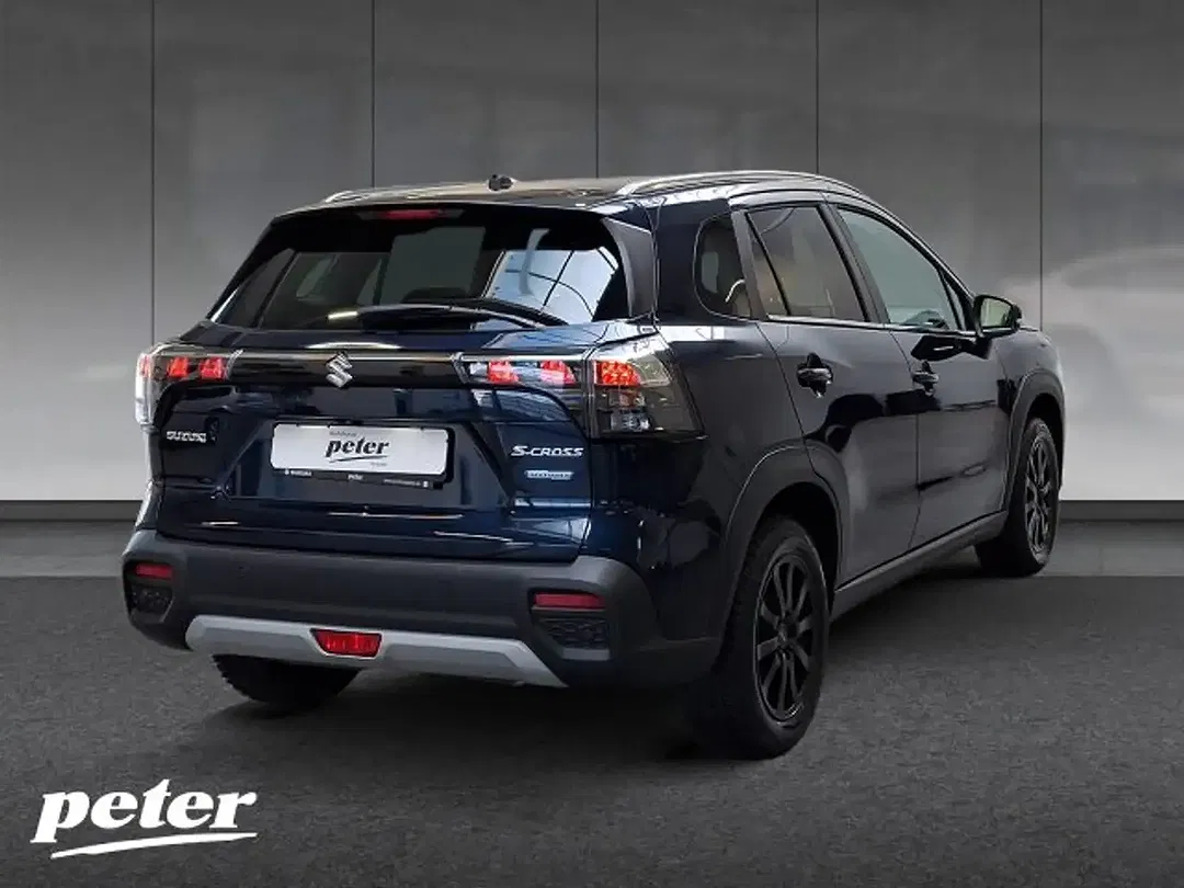 Suzuki SX4 S-Cross - Thumbnail 4