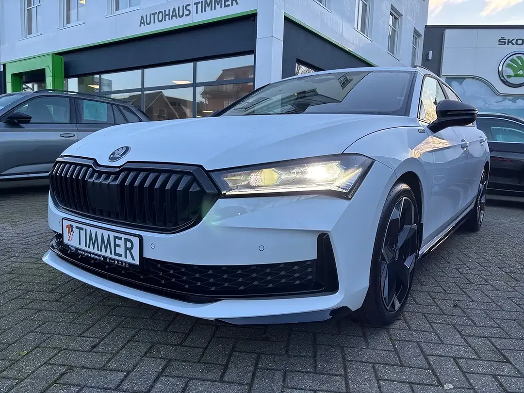 Skoda Superb - Thumbnail 4