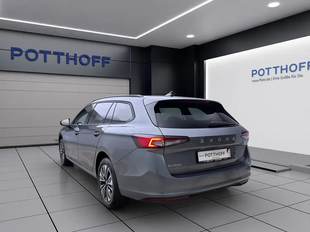 Skoda Superb - Thumbnail 3