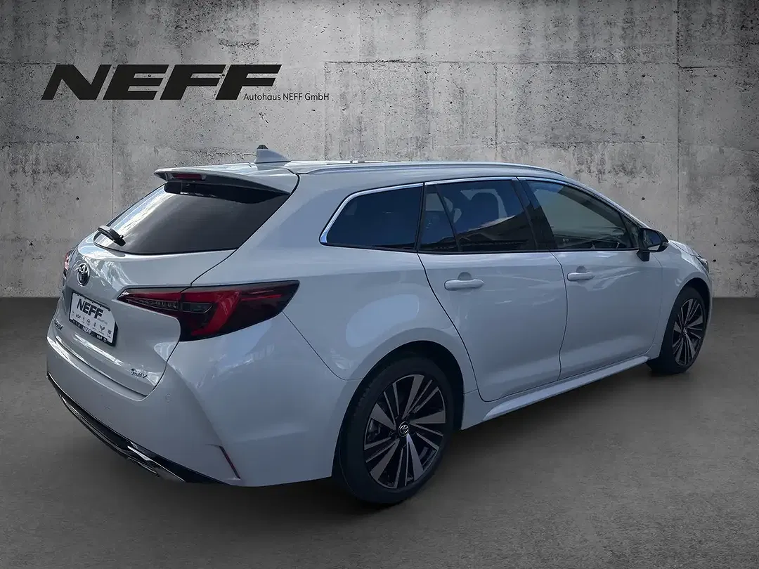 Toyota Corolla - Thumbnail 5