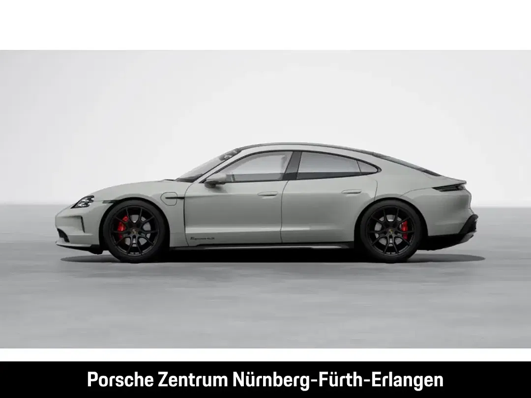 Porsche Taycan - Thumbnail 2
