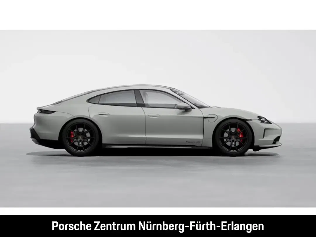 Porsche Taycan - Thumbnail 6