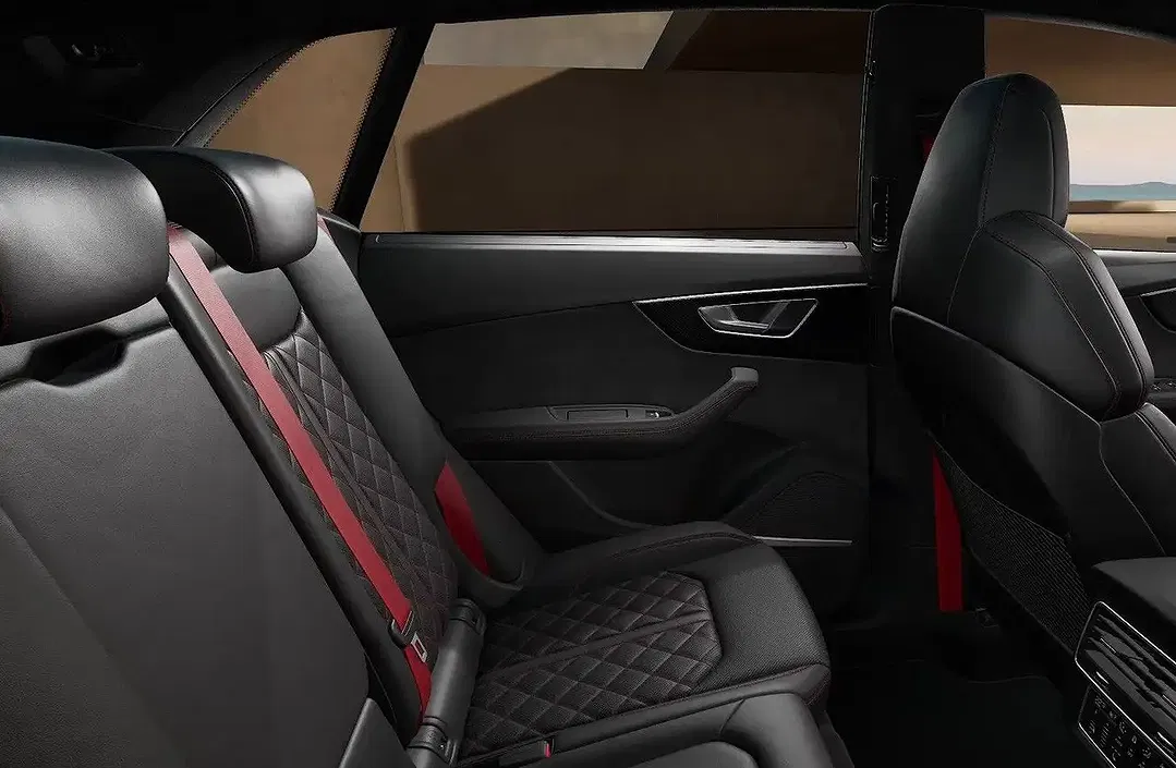 Audi Q8 - Thumbnail 15