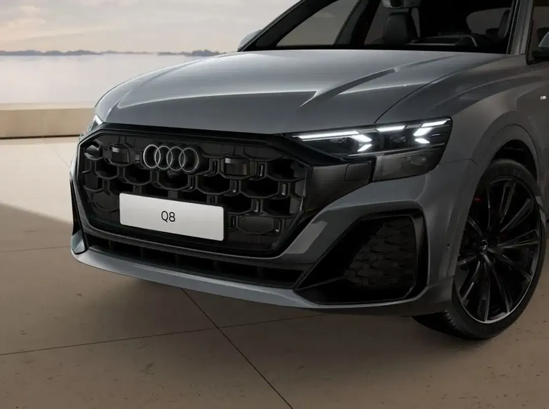 Audi Q8 - Thumbnail 3
