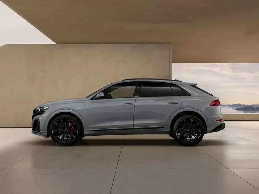 Audi Q8 - Thumbnail 4