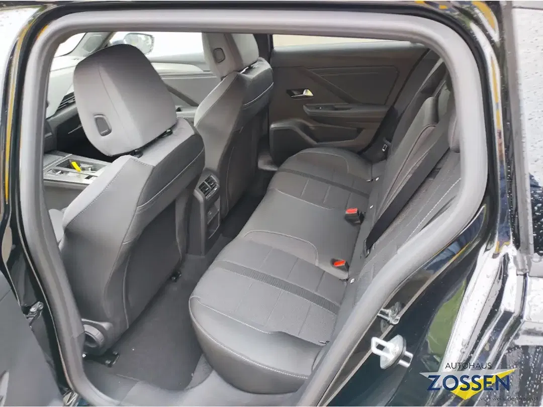 Opel Astra - Thumbnail 9
