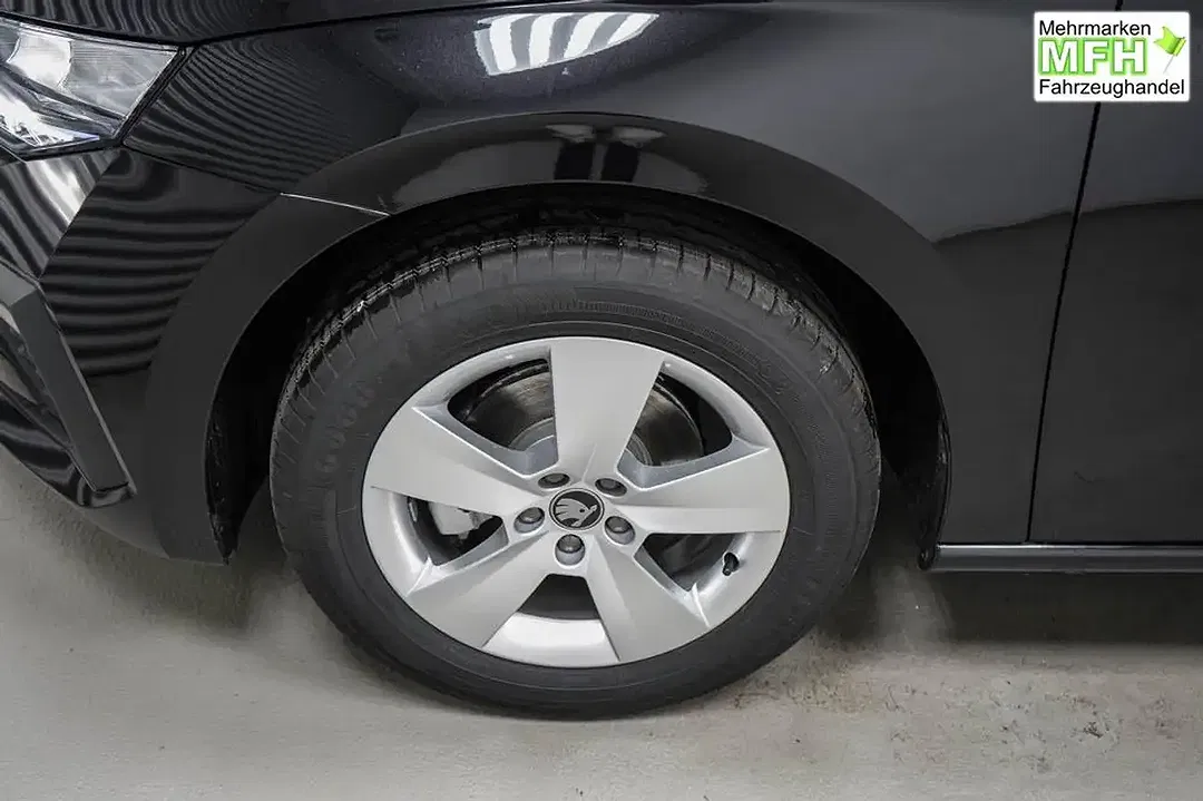 Skoda Scala - Thumbnail 4