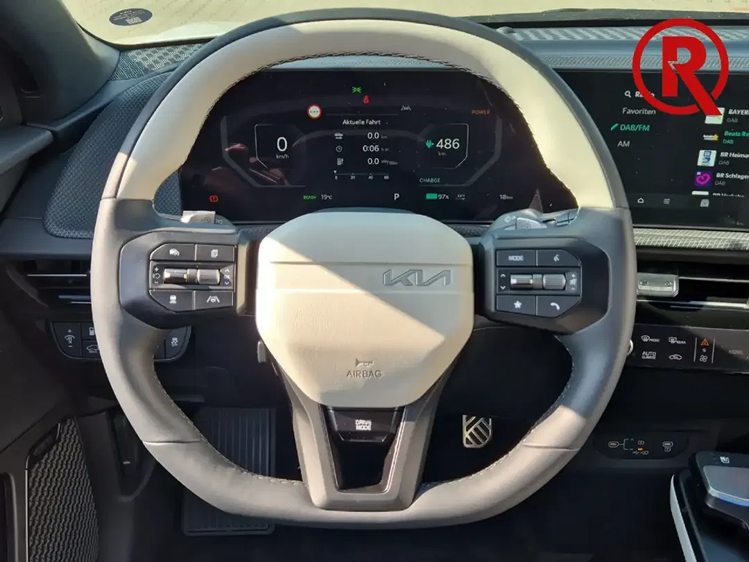 Kia EV6 - Thumbnail 11