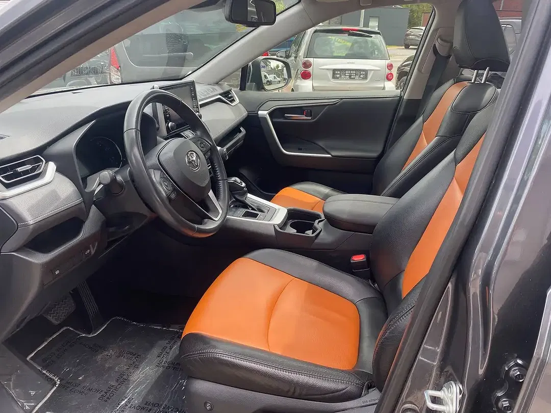 Toyota RAV 4 - Thumbnail 10