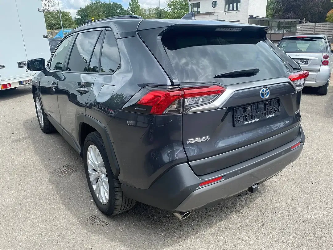 Toyota RAV 4 - Thumbnail 3